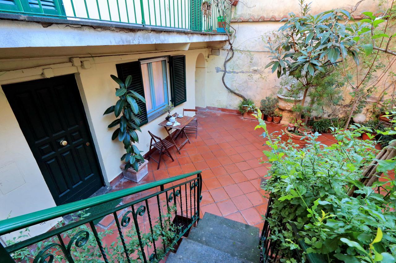 Characteristic Just Beside The Vatican Appartement *
